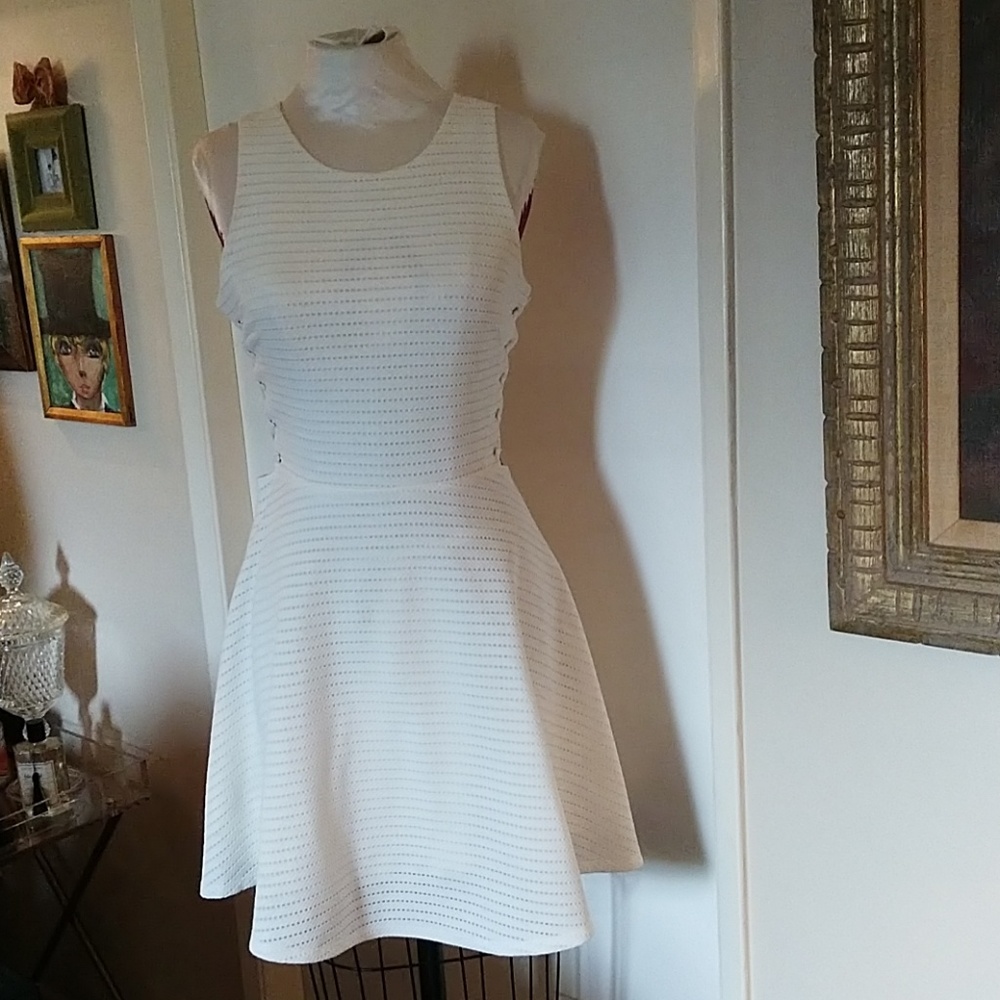 Aqua sz S fit and flare sleeveless dress